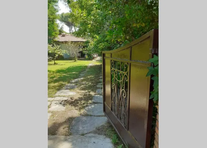 Casa Charming Immersa Nel Verde