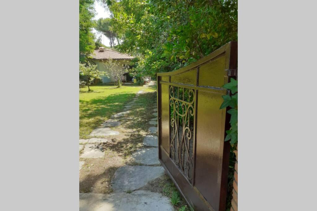 Casa Charming Immersa Nel Forte dei Marmi